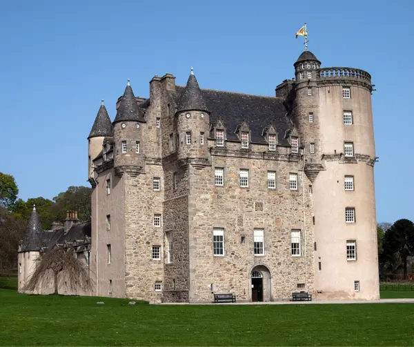 Scotland’s Culture: A Guide to Traditions, Customs &amp; Events ?? ''
