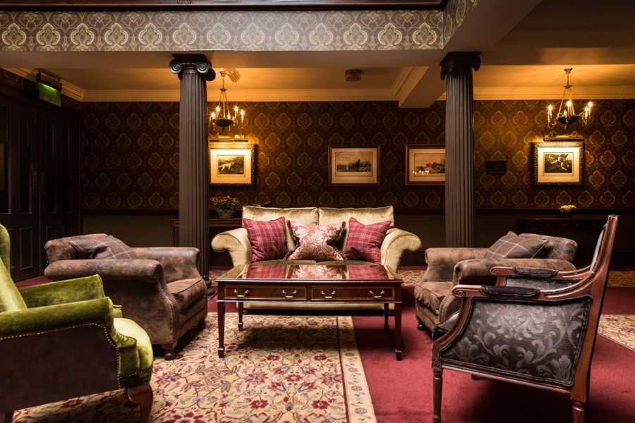 Thainstone House Lounge Set Up