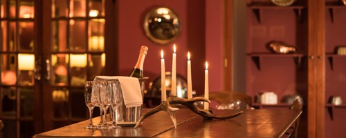 Balmoral Arms 185200006