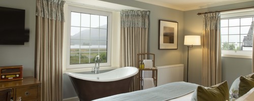 Glencoe Inn Loch View Feature Suite 116